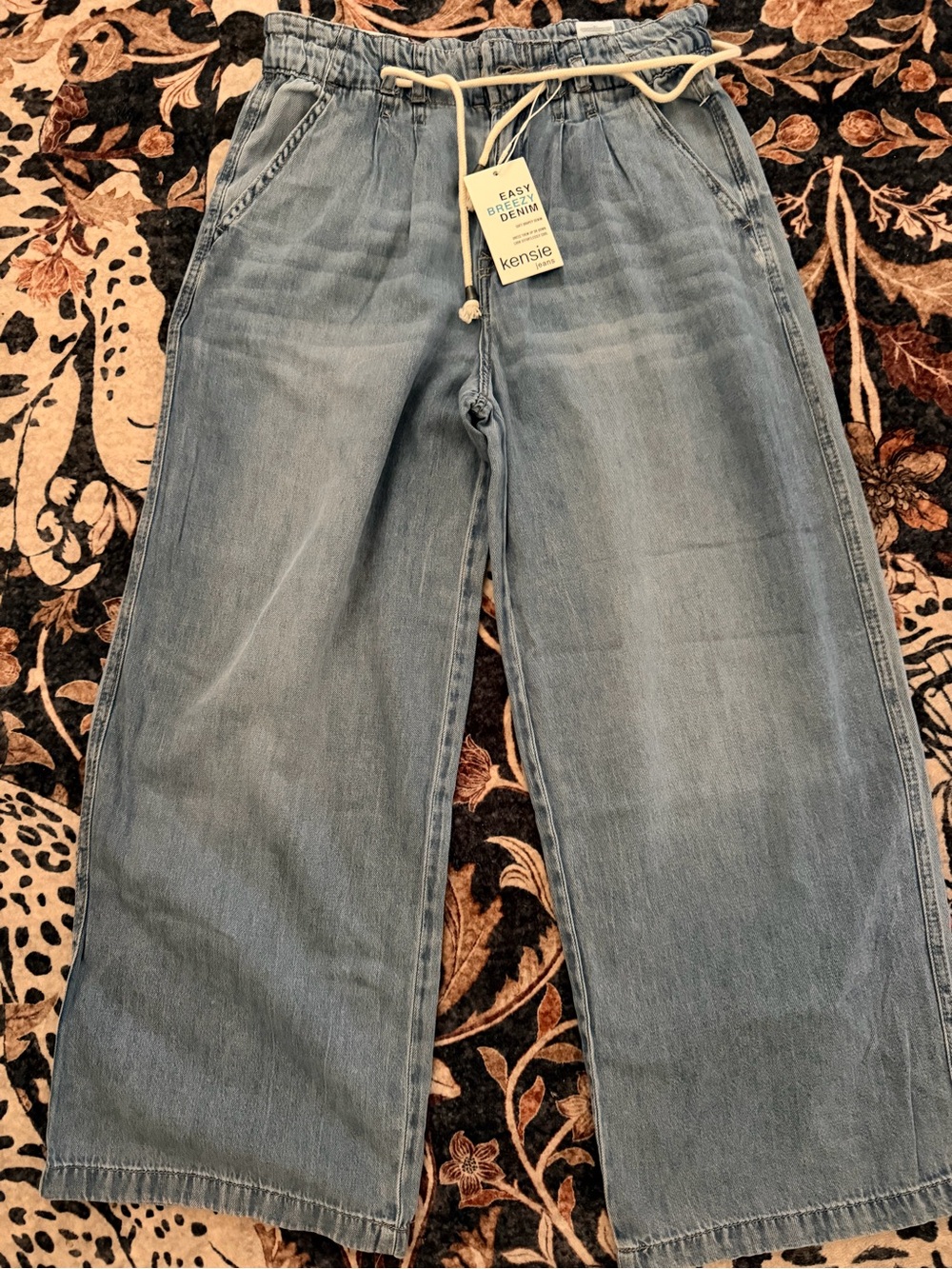 Kensie High Rise Wide Leg Ankle Denim Jeans